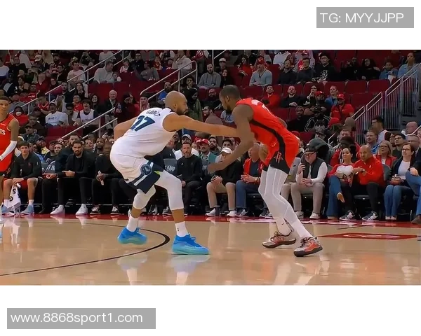 戈贝尔半场表现亮眼高效拿下10分9板3助攻1盖帽助力球队争胜 戈贝尔半场表现亮眼高效拿下10分9板3助攻1盖帽助力球队争胜