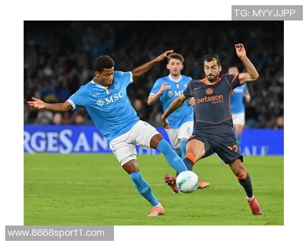 前裁判解析国米与那不勒斯平局点球判罚合理性及黄牌争议