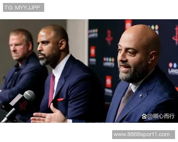 乌度卡称赞申京传球能力提升决策速度显著加快助力球队表现