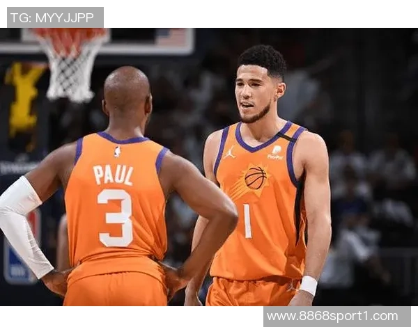 戈麦斯飞踹维尔茨引发争议前英裁判主管称应严惩罚下场