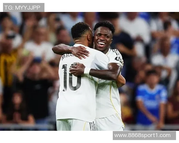 皇马再度发力姆巴佩精彩助攻维尼修斯射门遭扑救 皇马再度发力姆巴佩精彩助攻维尼修斯射门遭扑救