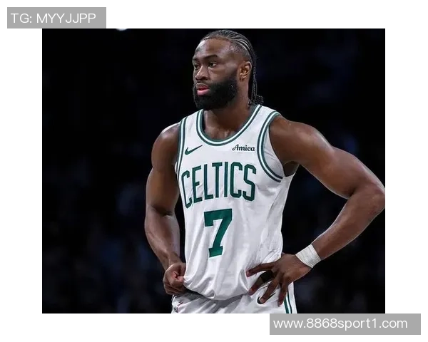 杰伦布朗中距离投篮表现惊艳全联盟命中率高达532引发热议